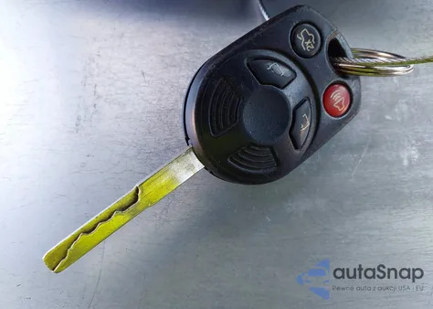 2016 Ford Focus Se z USA, uszkodzony, nr VIN 1FADP3F28GL312346